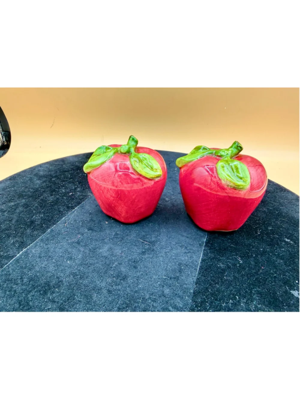 1980s Vintage Ceramic Apple Salt & Pepper Shakers Red Green Kitchen Decor